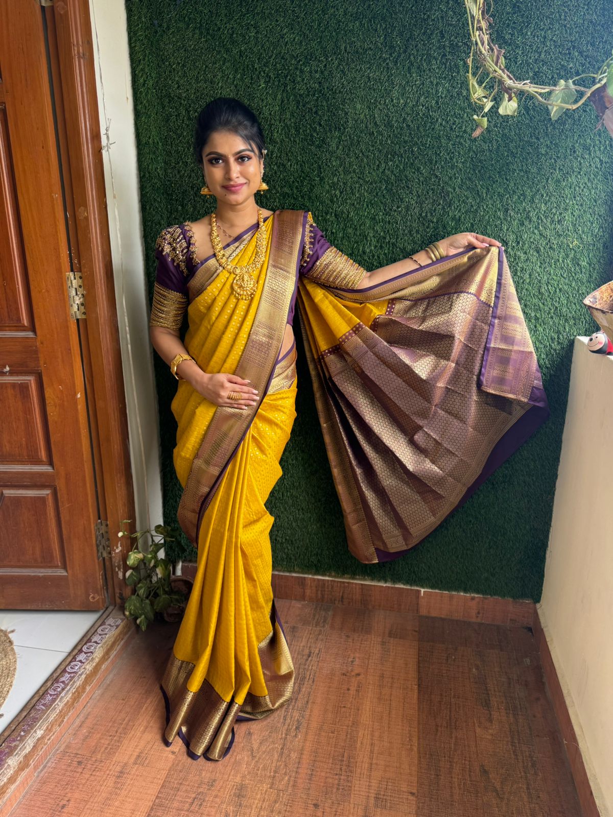 KANCHI GOLD ZARI